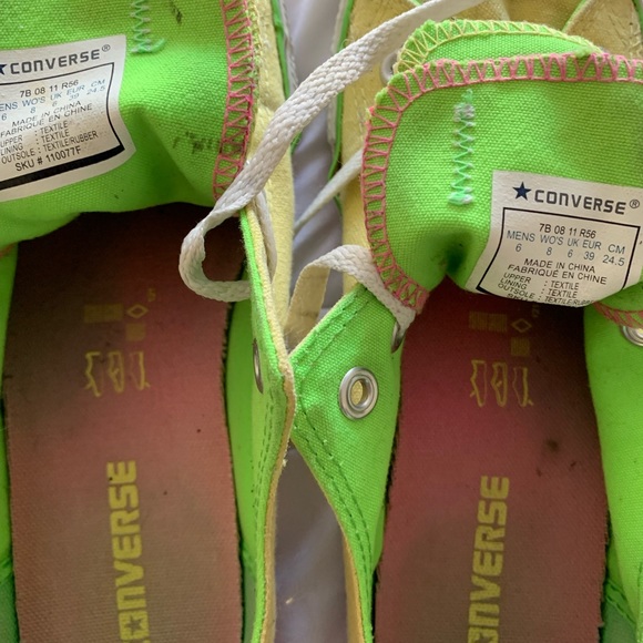 Converse all star Chuck Taylor shoes Woman’s 8 Mens 6 - Picture 8 of 14